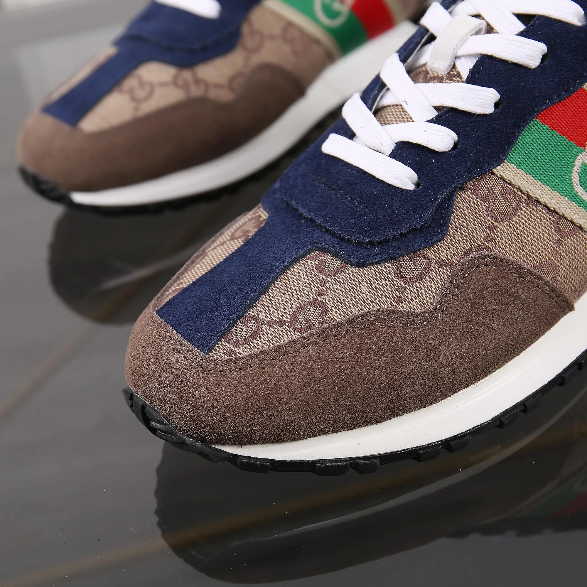 p420👾👾Spring new style is here again! [Gucci Sports Men's Shoes] Gucci fashionable casual men's shoes🇨🇳Original 1:1 mold opening, new models are available first💯Not high-profile but avant-garde, simple, low-key and fashionable, super versatile style🌿Made of original cowhide➕Sheepskin lining🎋The version is comfortable on the feet, and the workmanship is first-class🍍38-44 Large quantities in stock